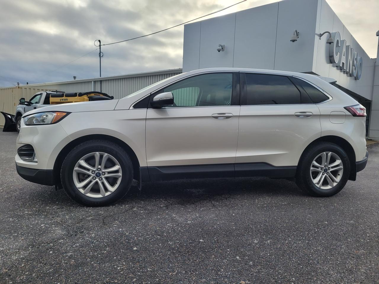 2019 Ford Edge SEL SEL 4WD W/ PANORAMIC SUNROOF Photo