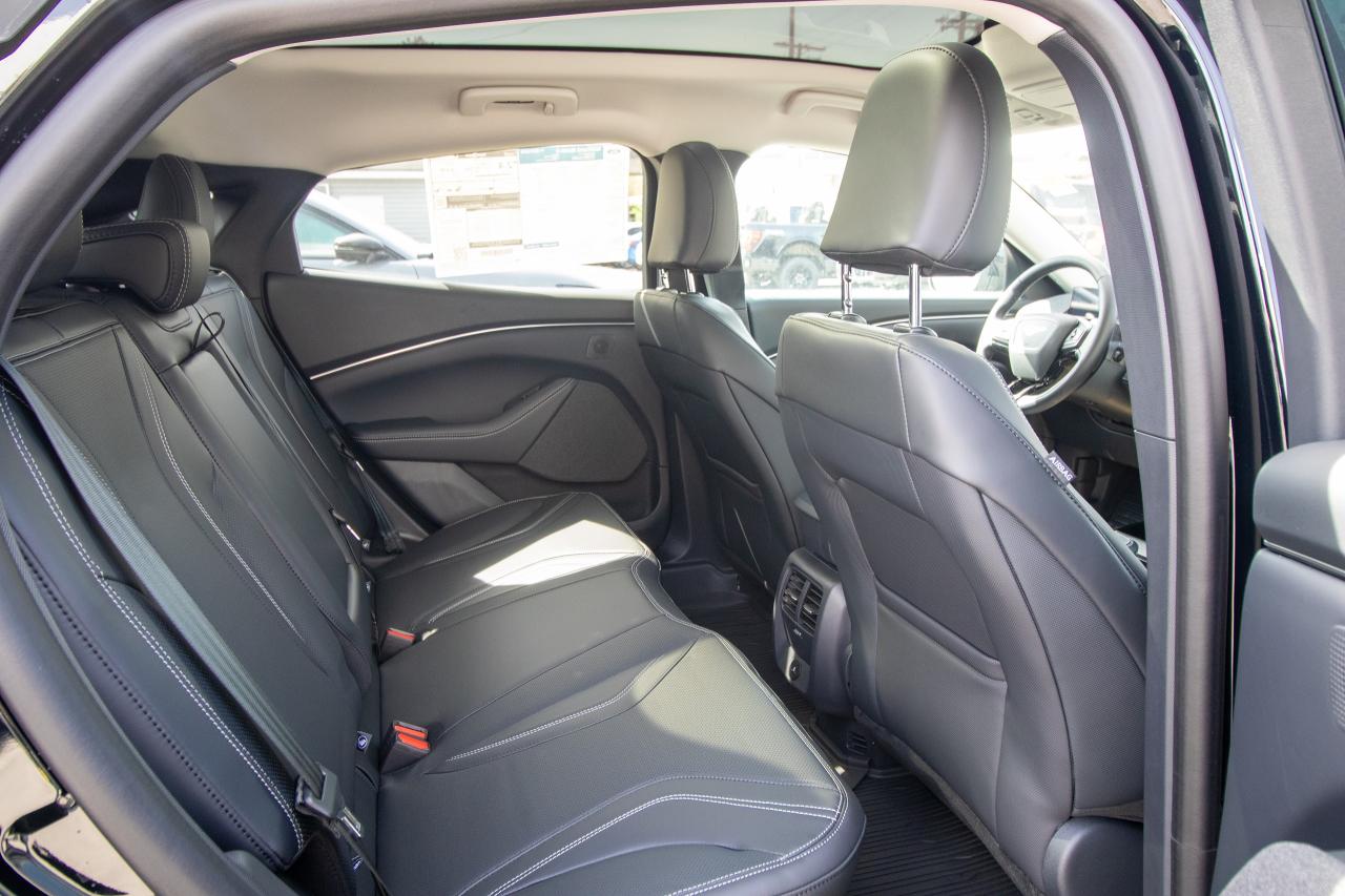 2024 Ford Mustang Mach-E Premium AWD Extended Range Photo5