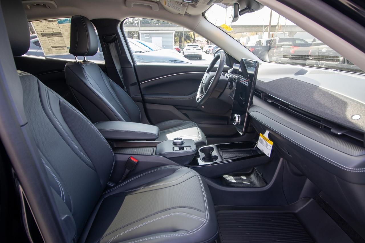 2024 Ford Mustang Mach-E Premium AWD Extended Range Photo5