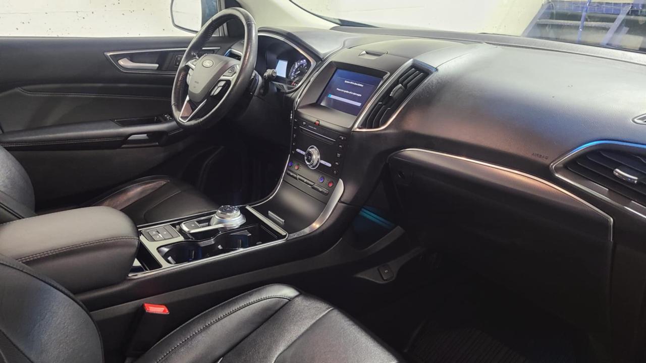 2019 Ford Edge Titanium - Photo #7