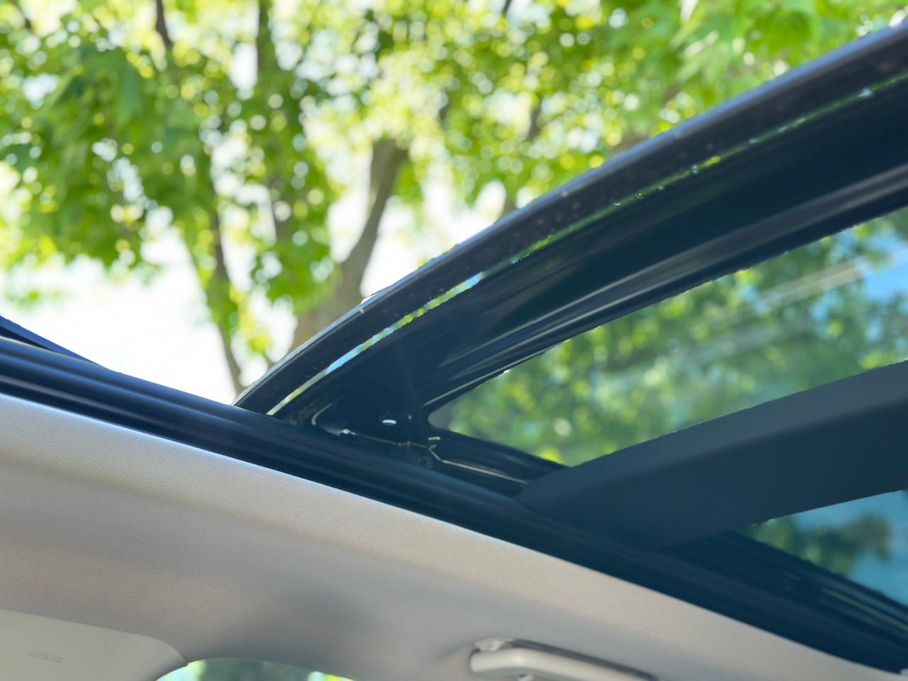 2019 Ford Edge Titanium - Photo #17