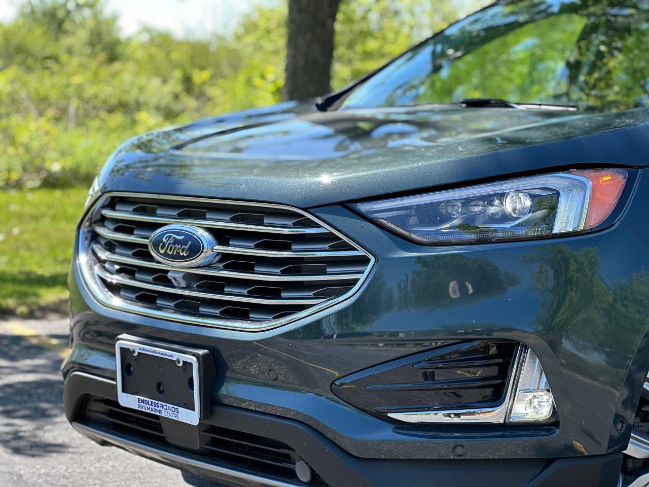 2019 Ford Edge Titanium - Photo #2