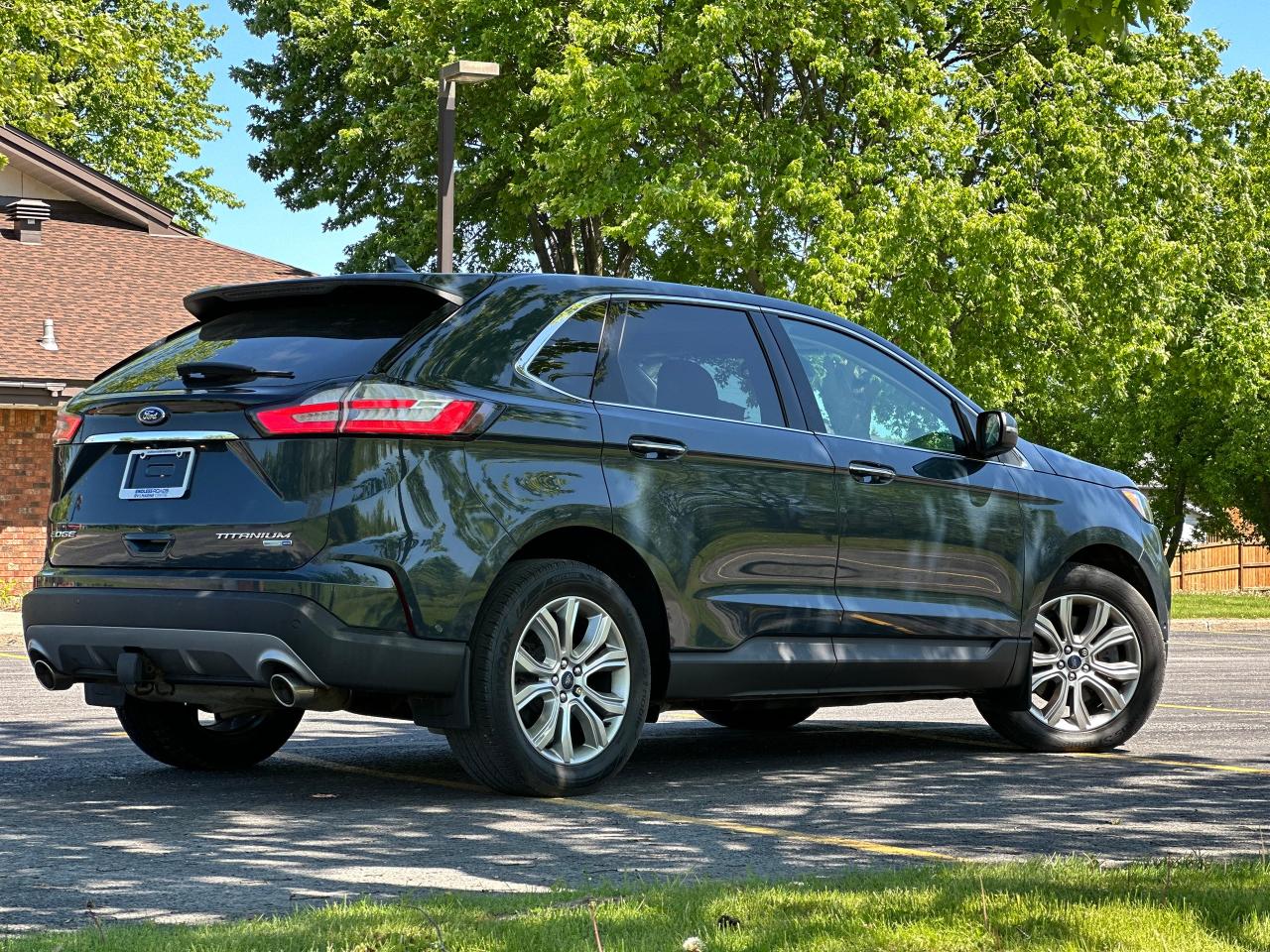 2019 Ford Edge Titanium - Photo #4