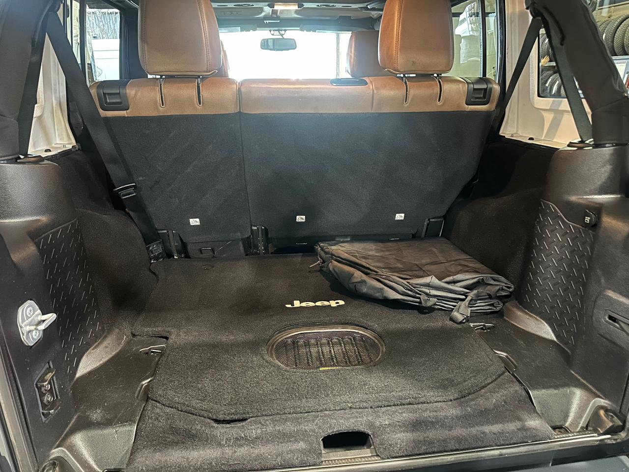 2016 Jeep Wrangler 4WD | 4DR | SAHARA | TRAIL RATED 4X4 | V6 - Photo #18