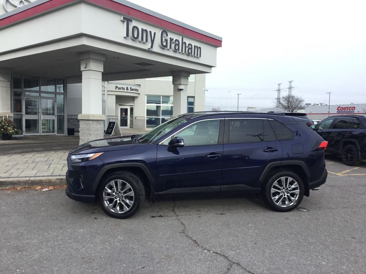 Used 2023 Toyota RAV4 XLE for sale in Ottawa, ON