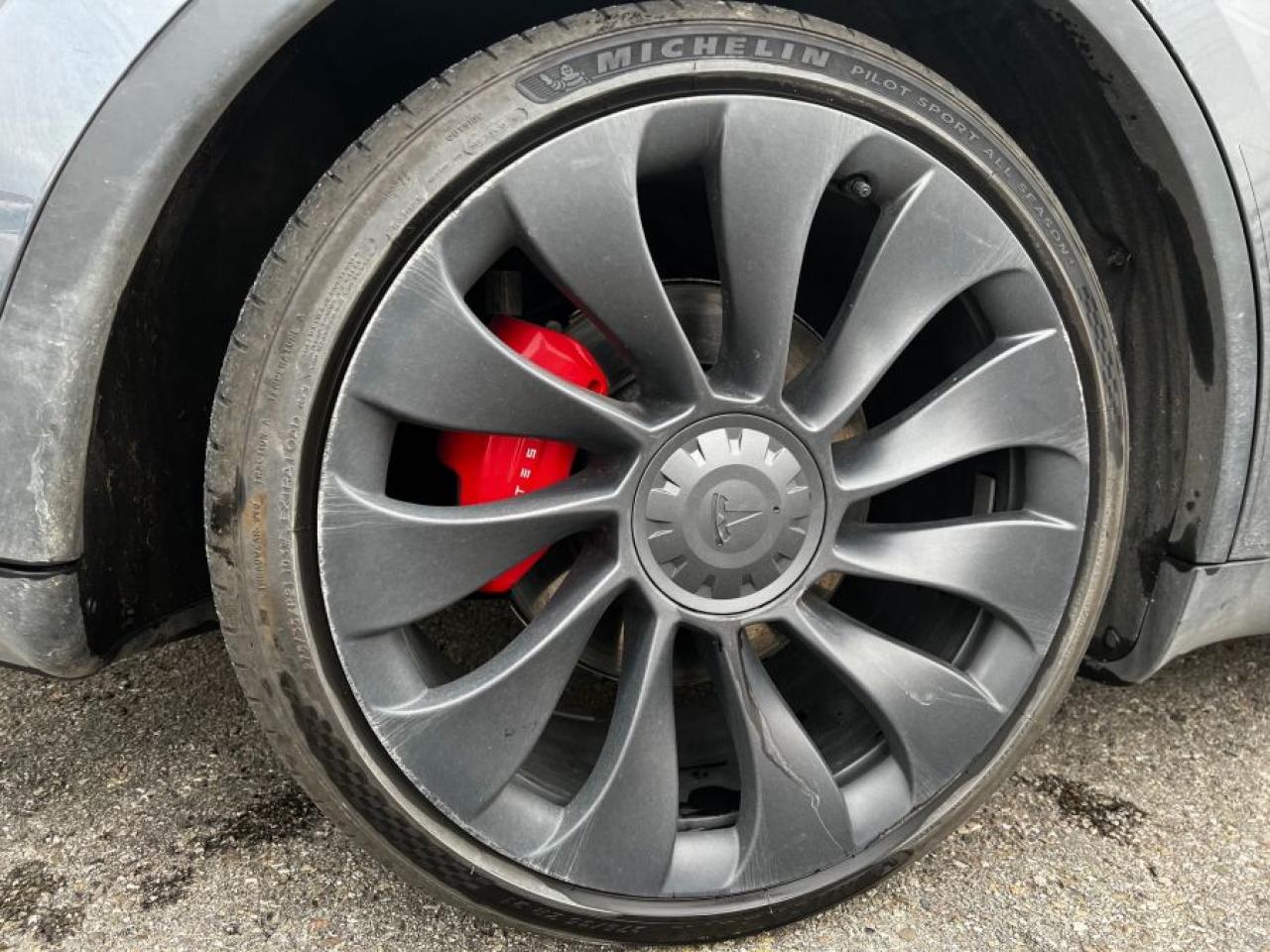 2022 Tesla Model Y PERFORMANCE - CLEAN CARFAX/ONE OWNER - Photo #21
