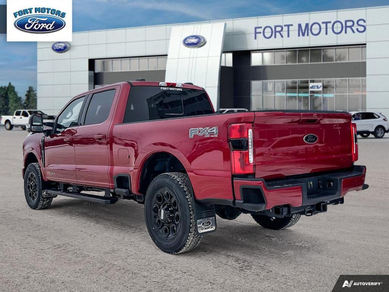 2024 Ford SUPERDUTY F-350® Lariat® Photo