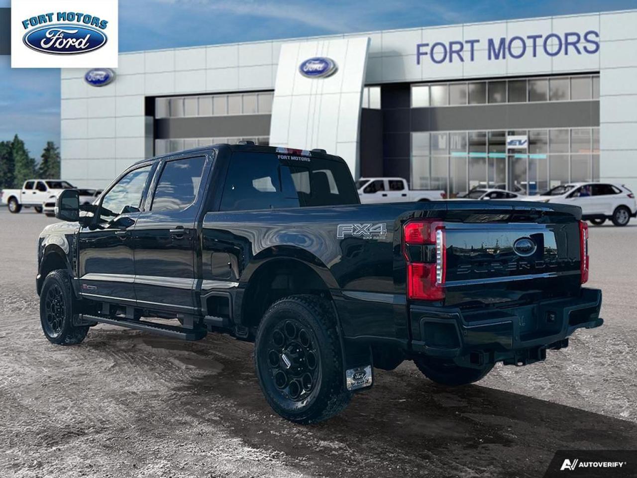2024 Ford SUPERDUTY F-350® Lariat® Photo3