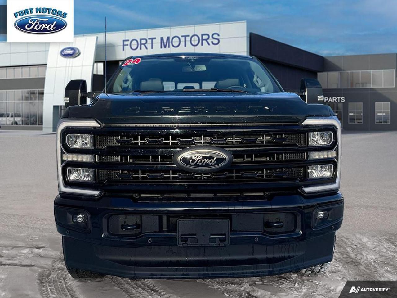 2024 Ford SUPERDUTY F-350® Lariat® Photo1