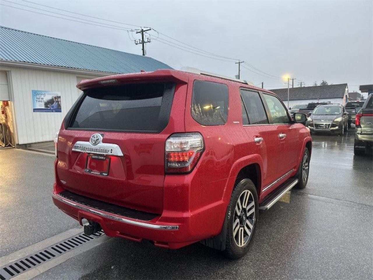 2022 Toyota 4Runner SR5  - Sunroof -  Apple CarPlay Photo4