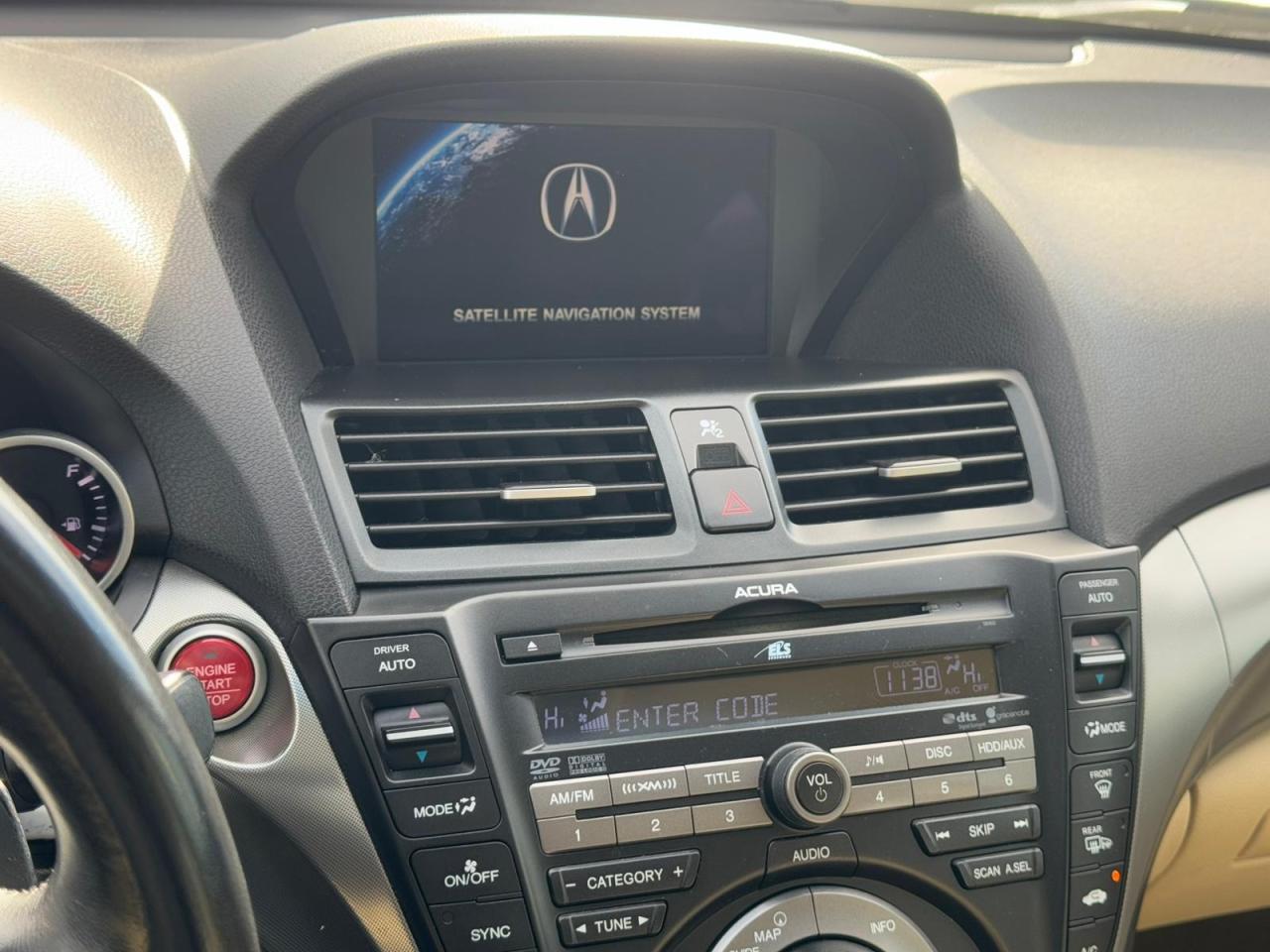 2011 Acura TL TECH PKG | LEATHER | NAV | SUNROOF | HTD SEATS Photo10