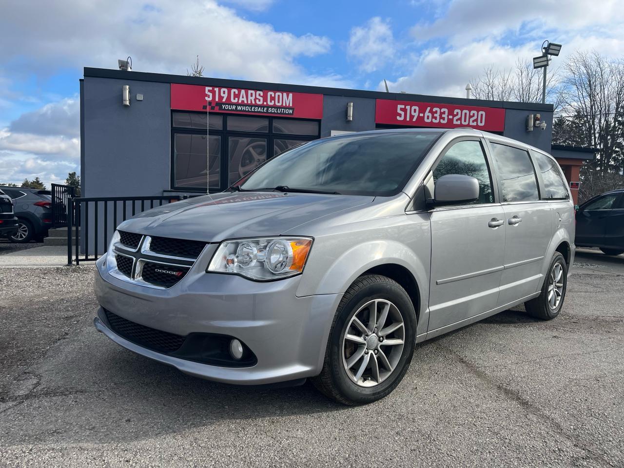 Used 2015 Dodge Grand Caravan SXT | Leather | Bluetooth | Sunroof for sale in St. Thomas, ON