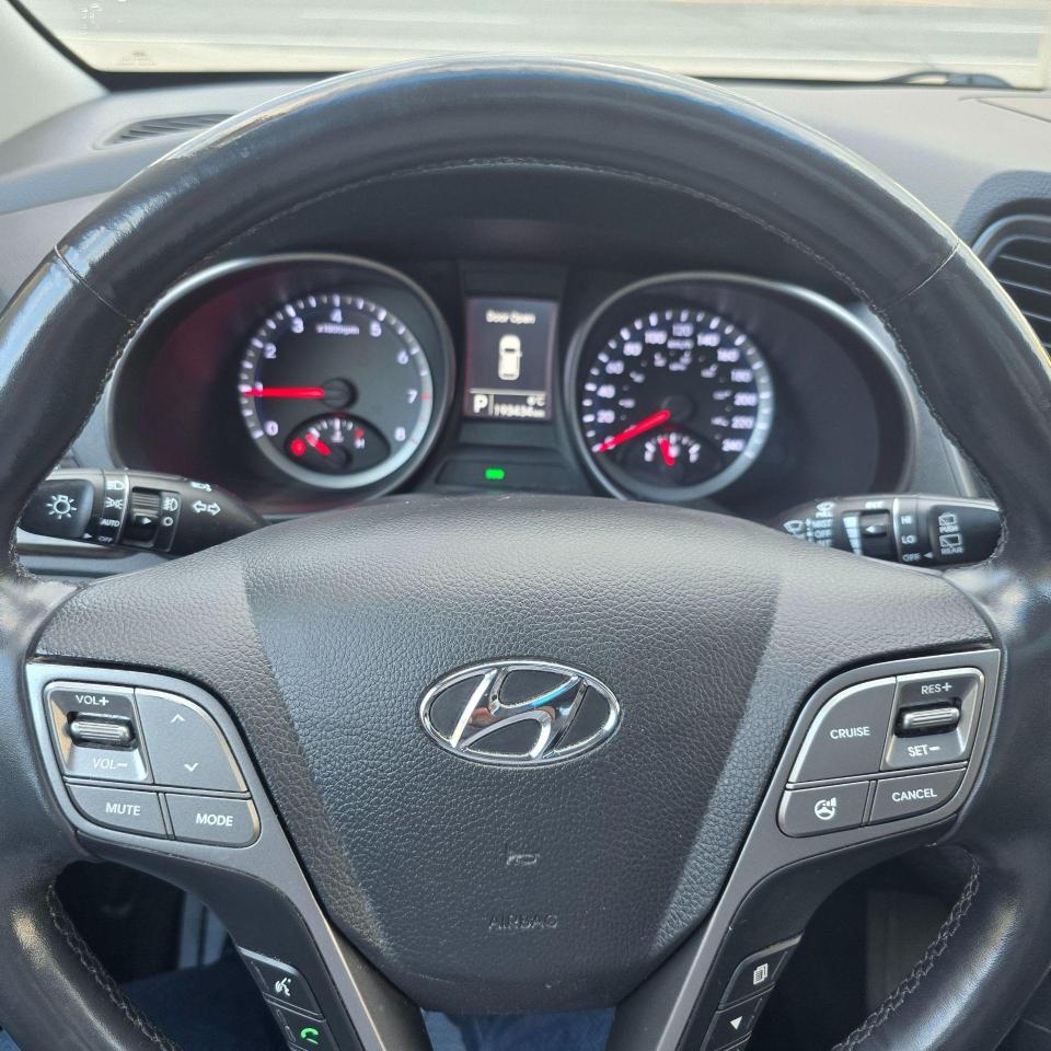 2014 Hyundai Santa Fe Sport AWD 4dr 2.4L Luxury - Photo #7