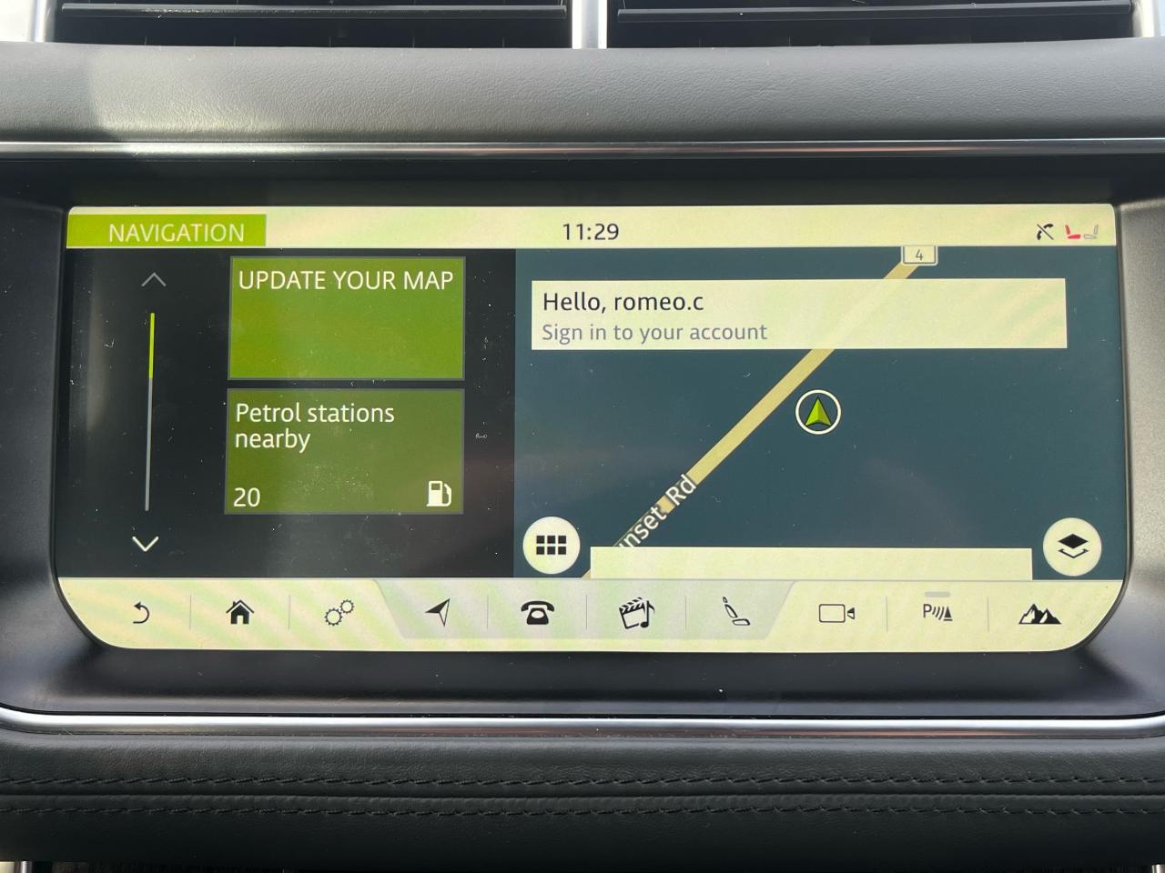 2017 Land Rover Range Rover Sport Massage Seats | Navigation | Backup Camera - Photo #13
