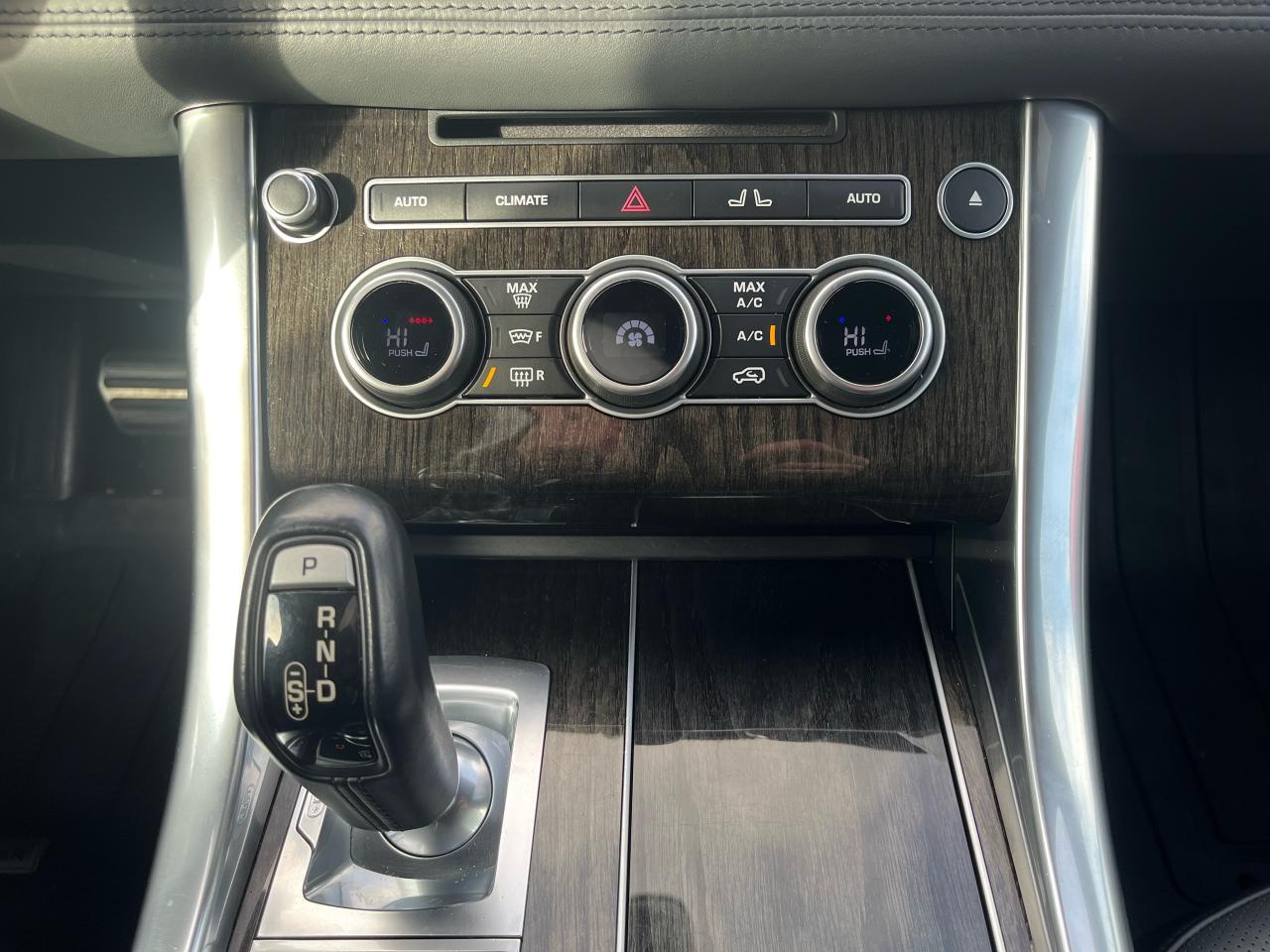 2017 Land Rover Range Rover Sport Massage Seats | Navigation | Backup Camera - Photo #16