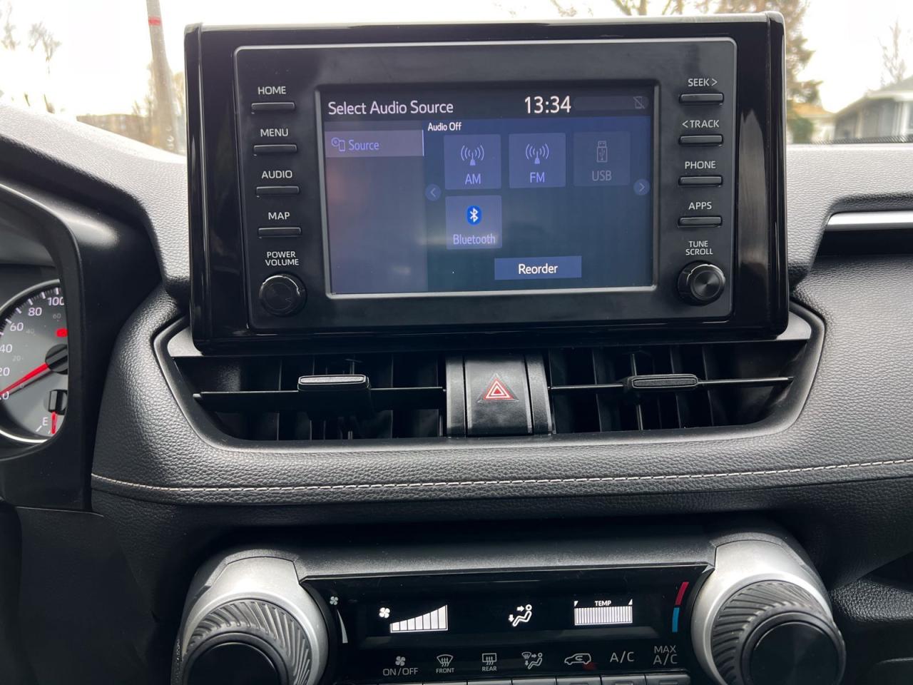 2021 Toyota RAV4 LE AWD - Photo #14