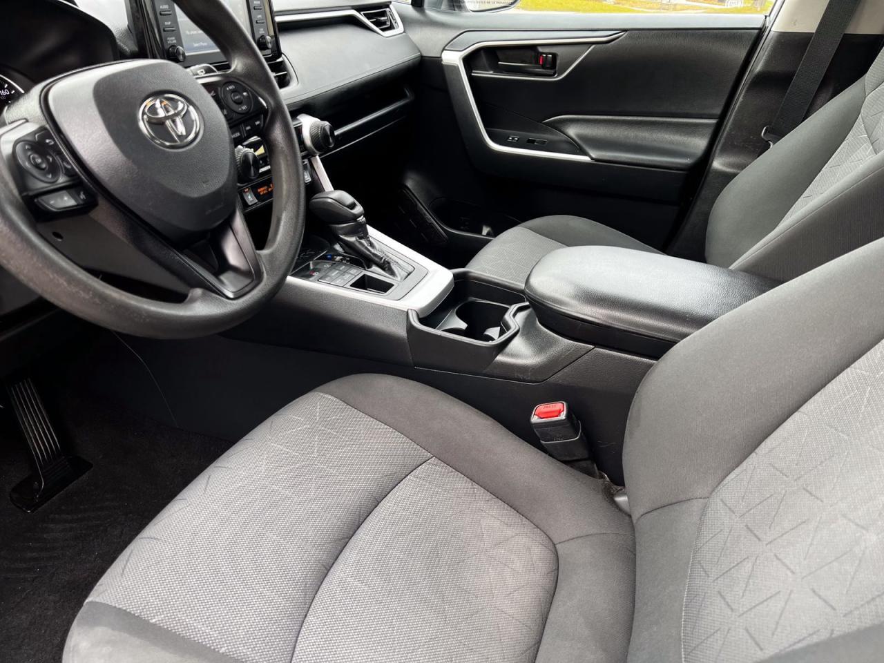 2021 Toyota RAV4 LE AWD - Photo #19