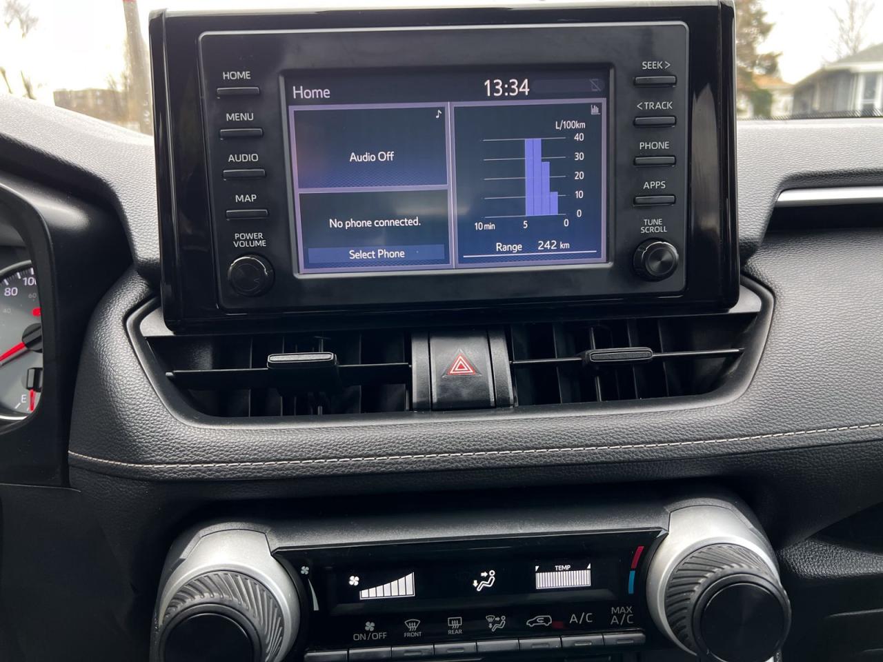 2021 Toyota RAV4 LE AWD - Photo #13