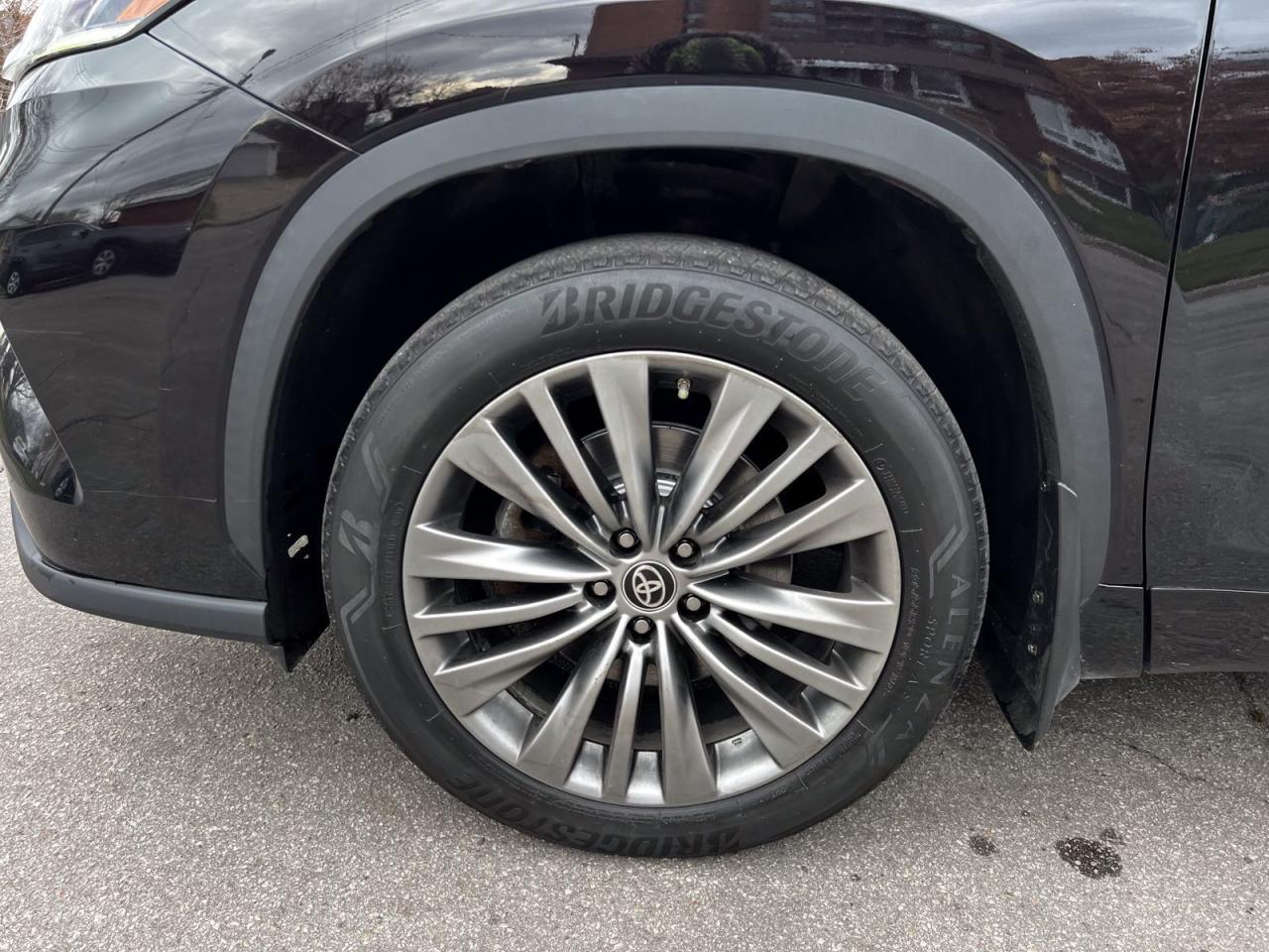2020 Toyota Highlander Limited Platinum - Photo #8