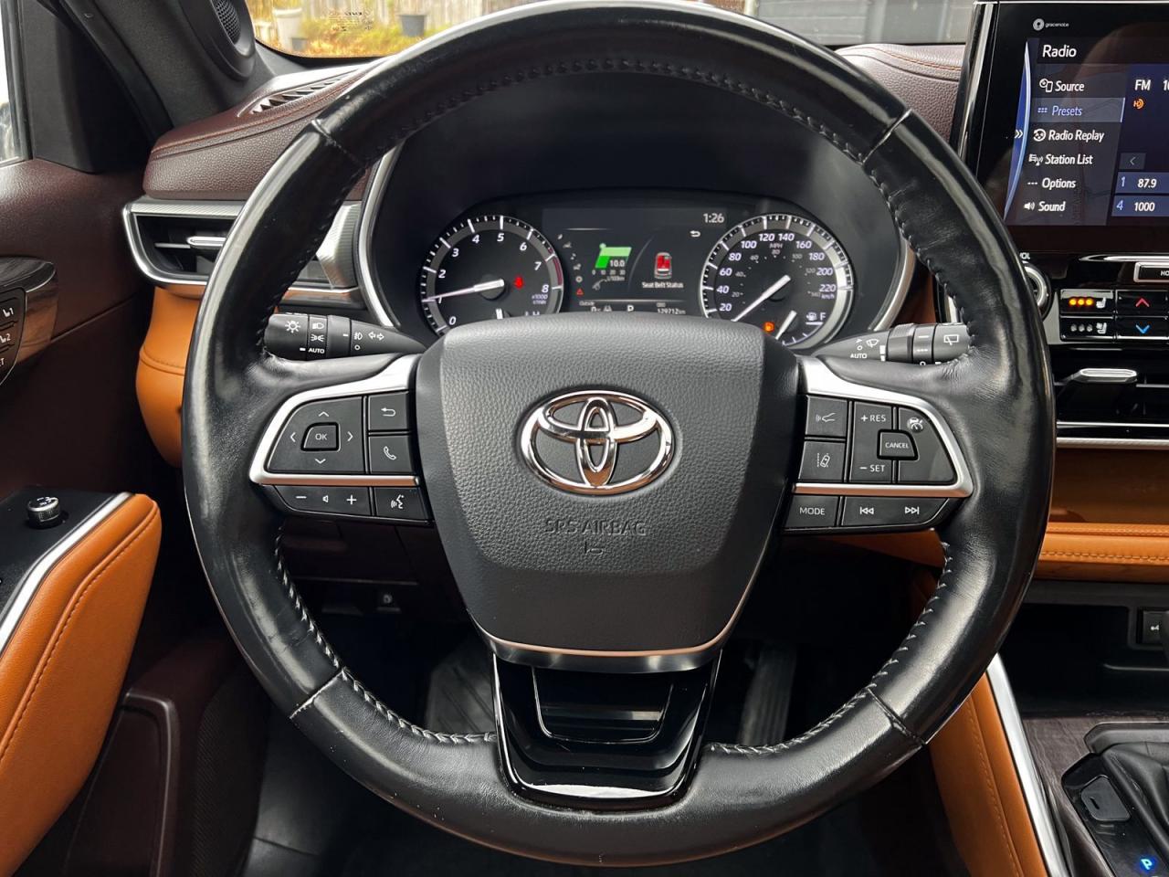 2020 Toyota Highlander Limited Platinum - Photo #32