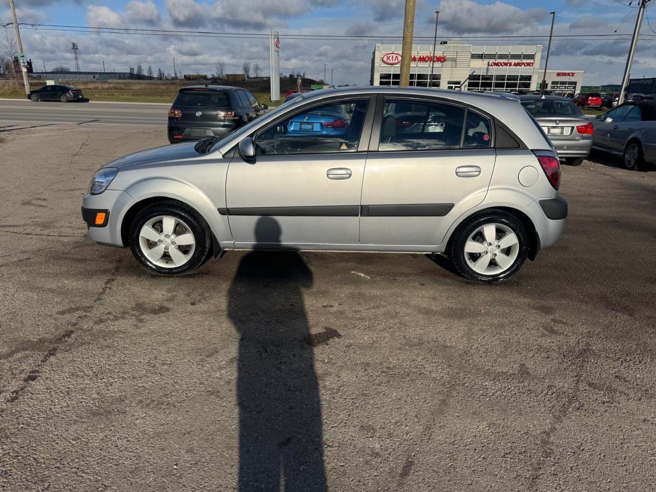 2009 Kia Rio RIO5 EX, AUTO, ONLY 40,000KMS, CERTIFIED - Photo #2