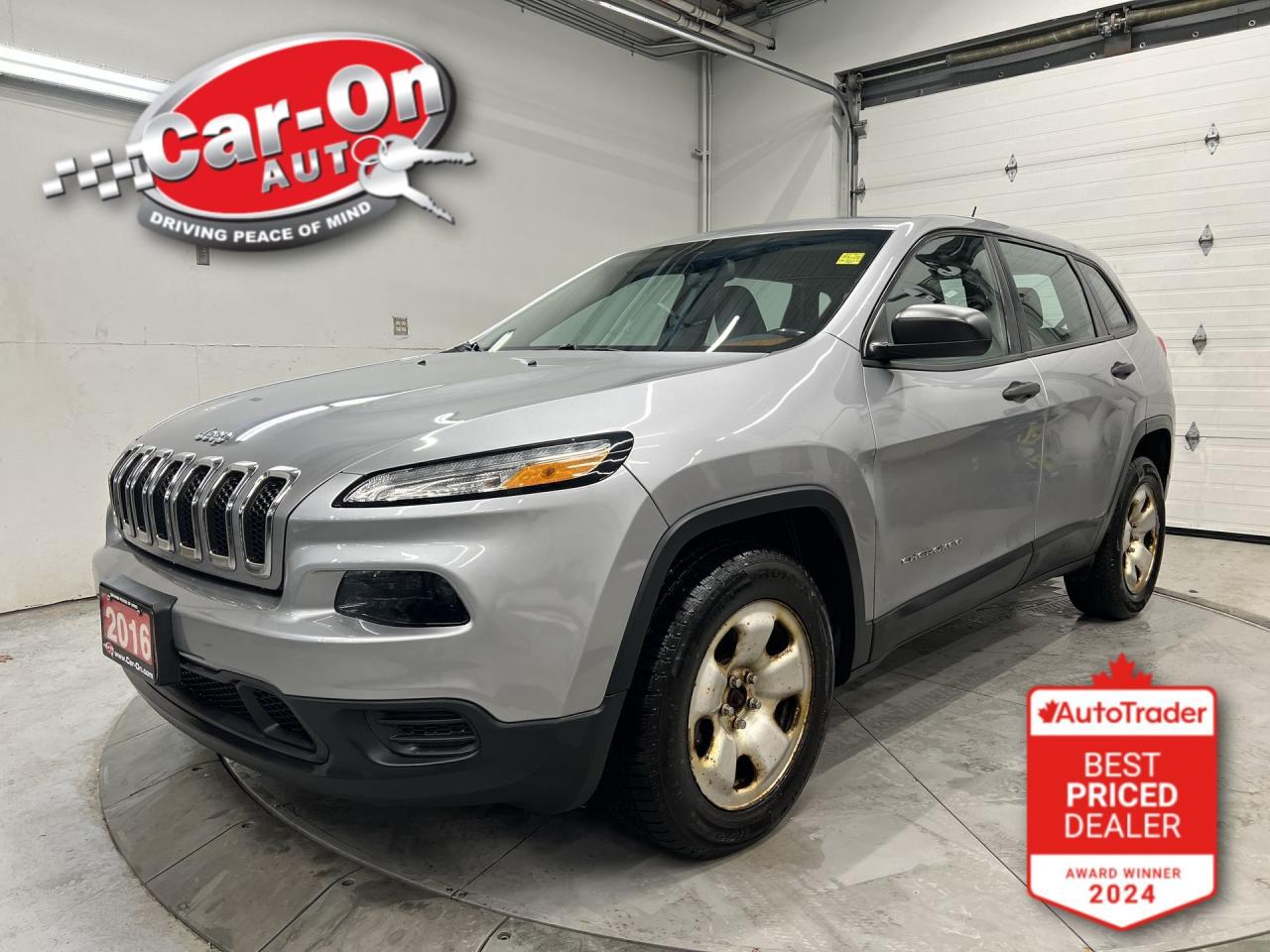 Used 2016 Jeep Cherokee 4x4 | 3.2L V6 | HTD SEATS | REMOTE START |REAR CAM for sale in Ottawa, ON