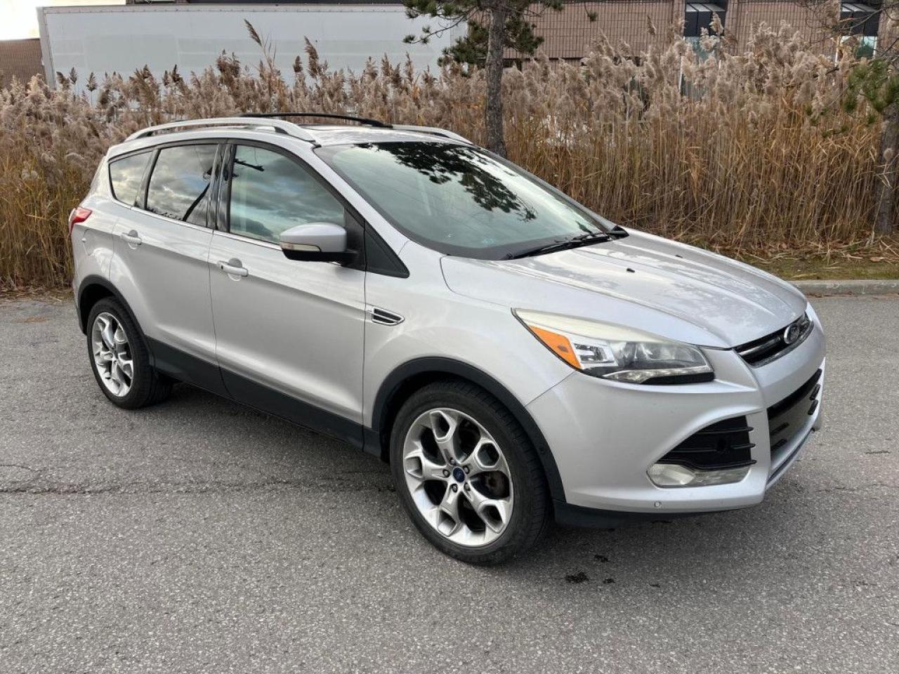 2015 Ford Escape TITANIUM | CLEAN CARPROOF | PANO ROOF | NAVI | MEMORY SEATS | PUSH START - Photo #7