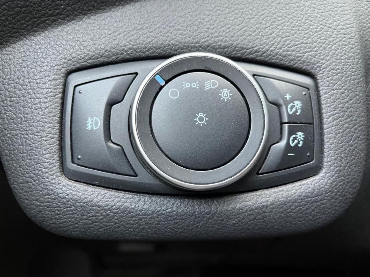 2015 Ford Escape TITANIUM | CLEAN CARPROOF | PANO ROOF | NAVI | MEMORY SEATS | PUSH START - Photo #27
