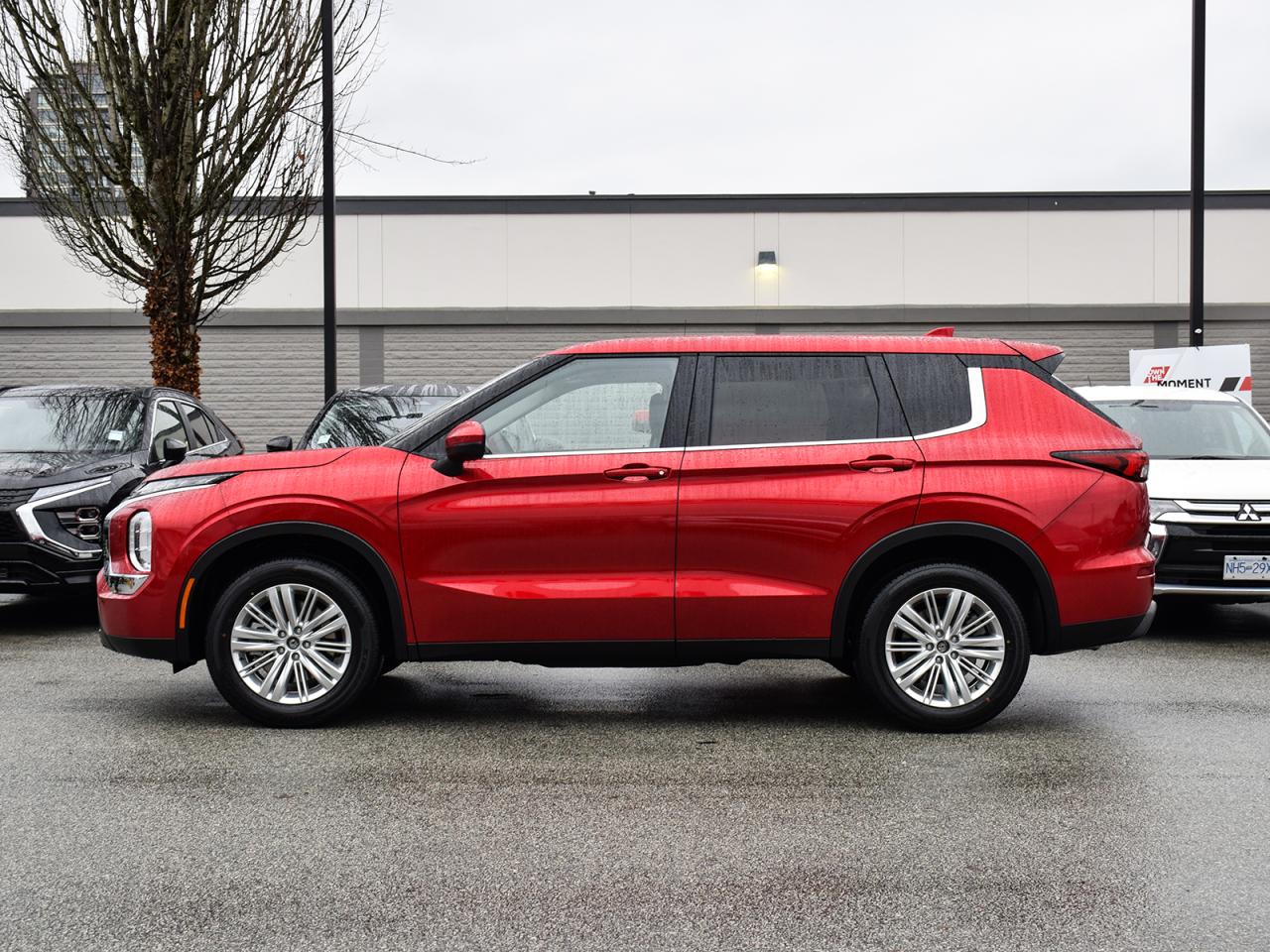 New 2024 Mitsubishi Outlander ES - Heated Seats, Apple Carplay/Android Auto for sale in Coquitlam, BC