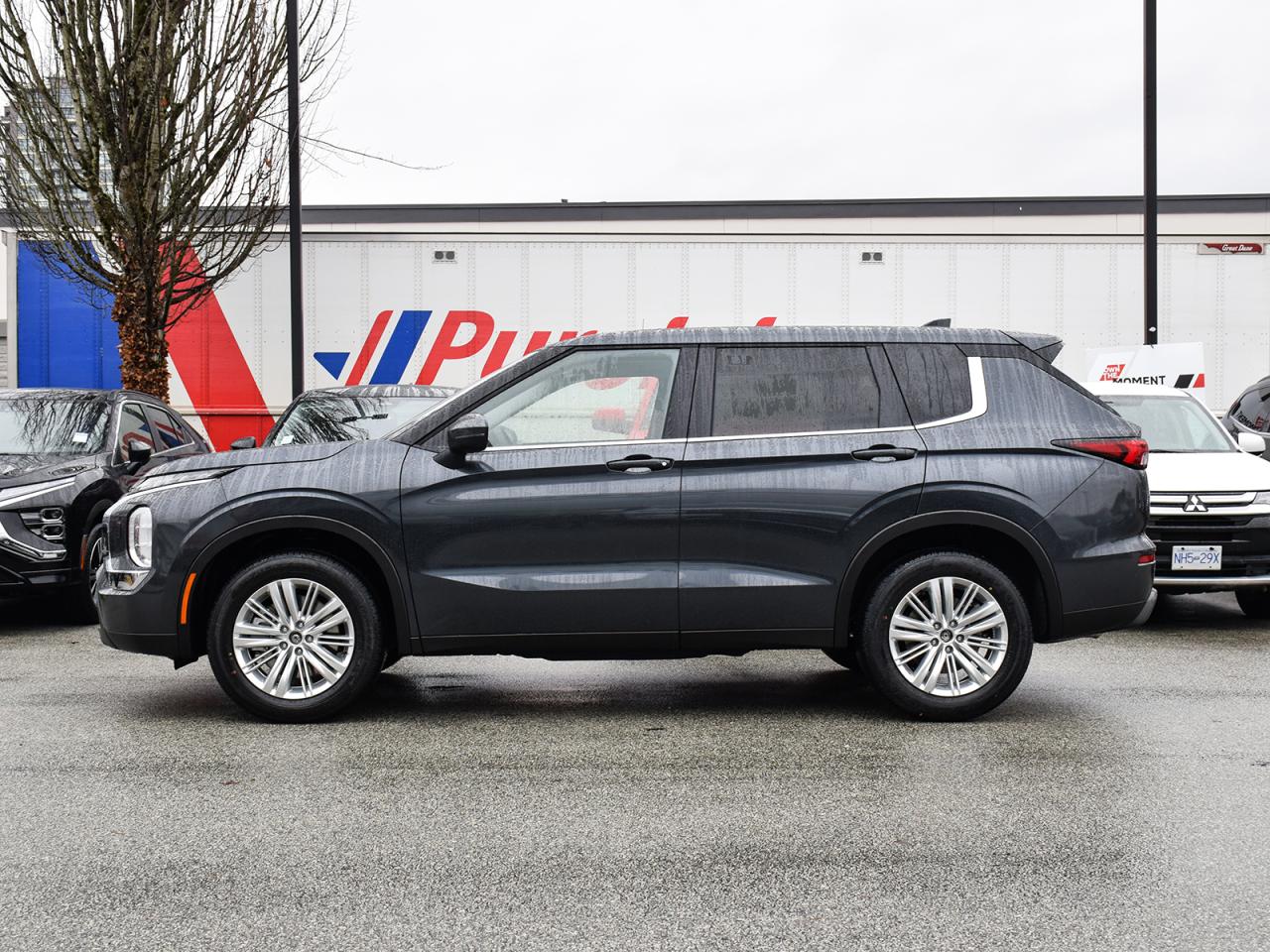 New 2024 Mitsubishi Outlander ES - Heated Seats, Apple Carplay/Android Auto for sale in Coquitlam, BC