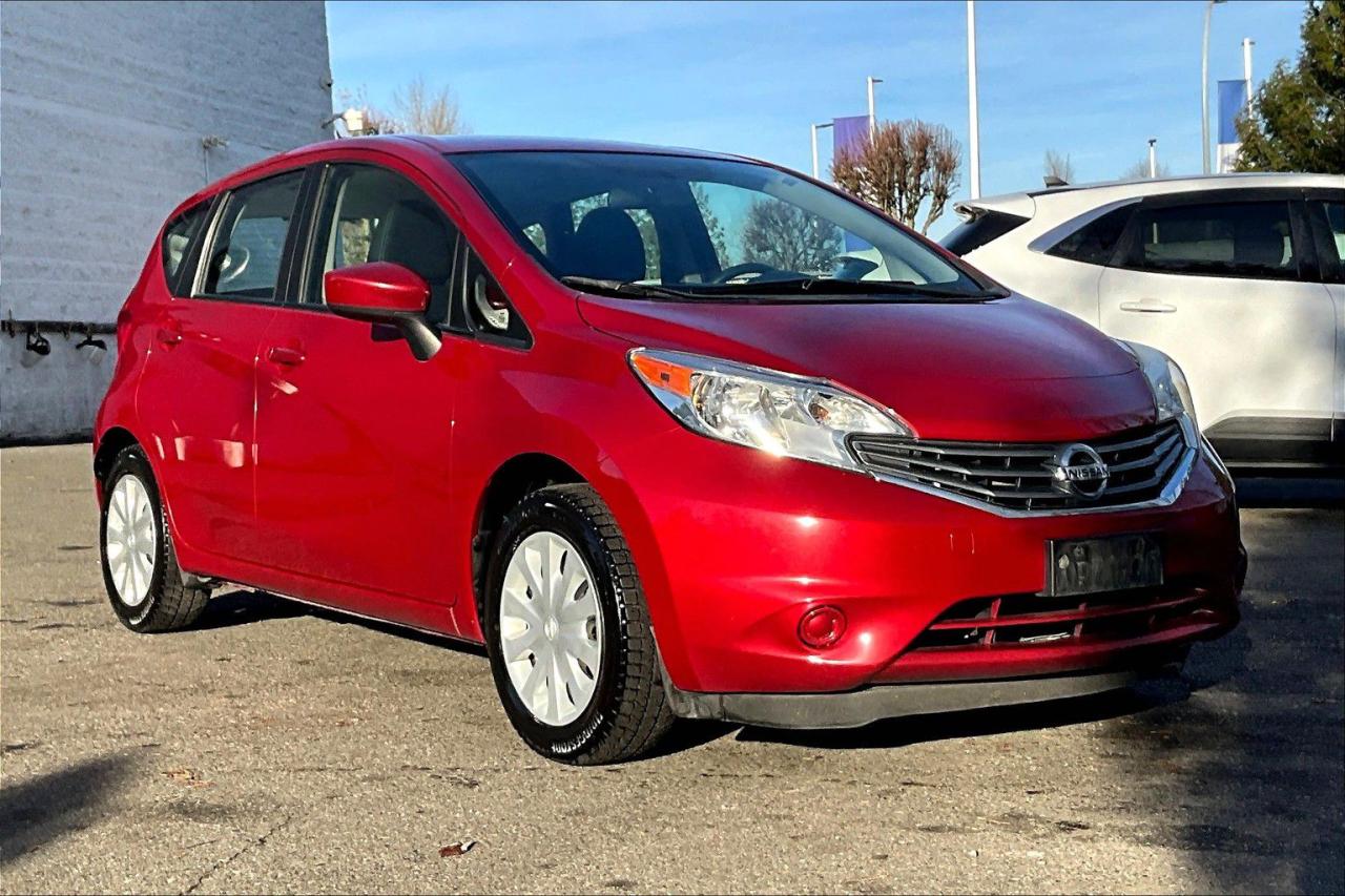 Used 2015 Nissan Versa Note Hatchback 1.6 SV CVT for sale in Abbotsford, BC