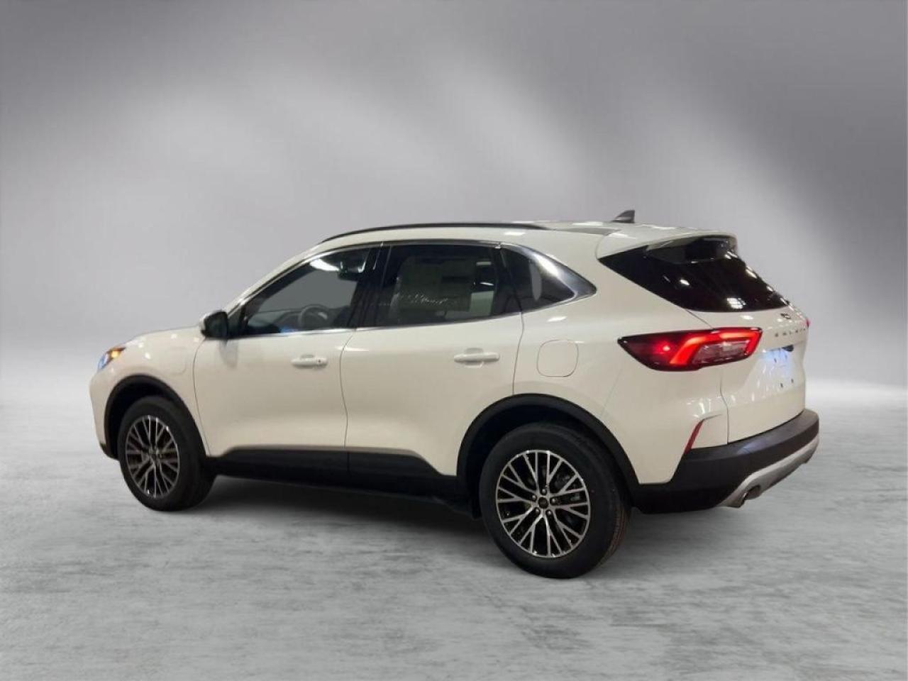 2025 Ford Escape PHEV 700A Photo1