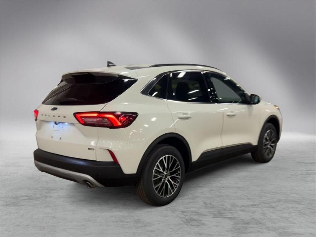 2025 Ford Escape PHEV 700A Photo