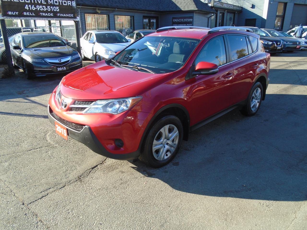 Used 2015 Toyota RAV4 LE/AWD / REAR CAM/ HEATED SEATS / NEW BRAKES /MINT for sale in Scarborough, ON