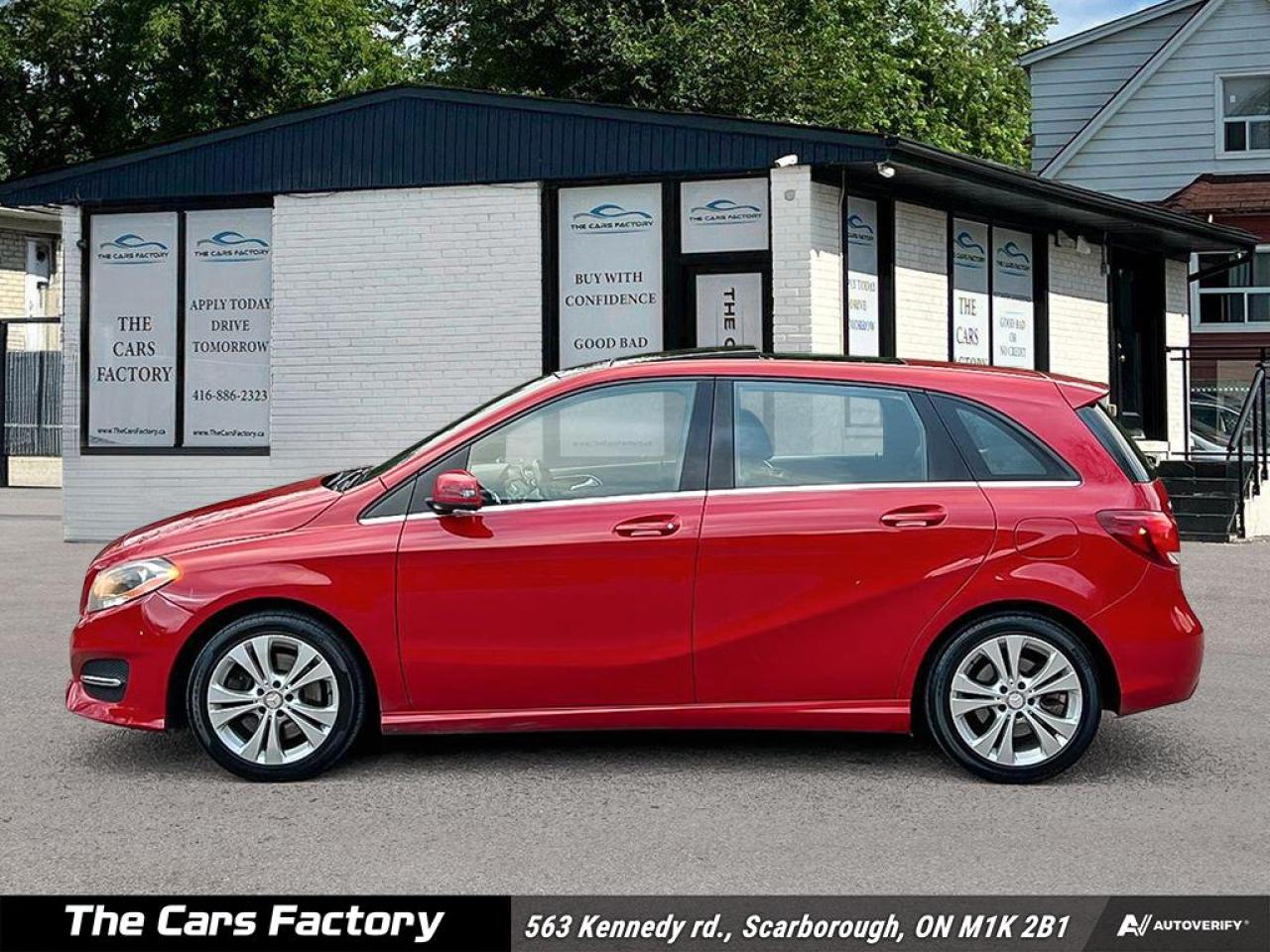 2015 Mercedes-Benz B-Class B250 Sports Tourer 4MATIC - Navigation / Camera! - Photo #3