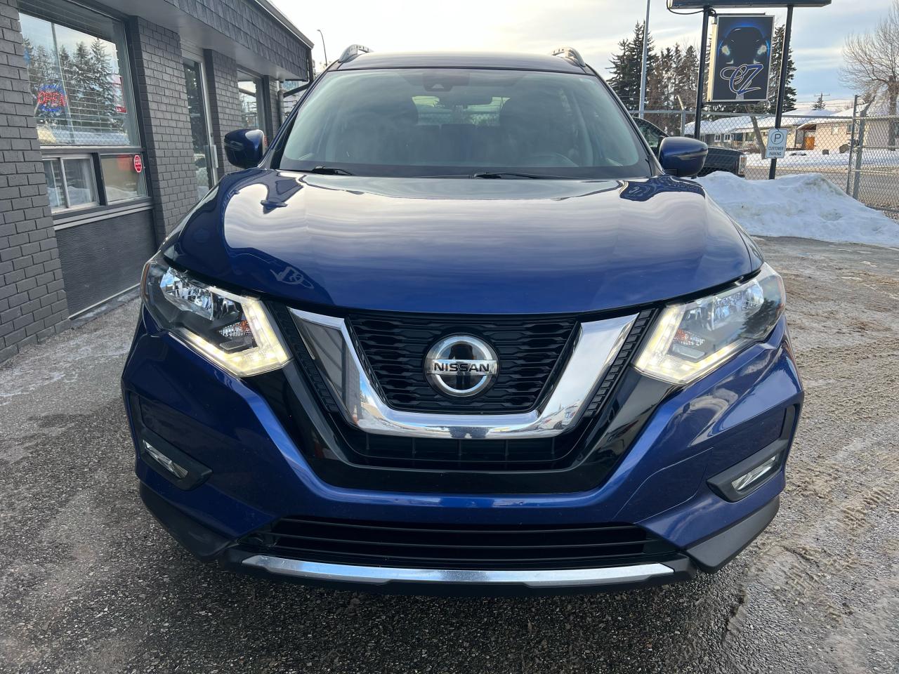 2019 Nissan Rogue SV AWD - Photo #2