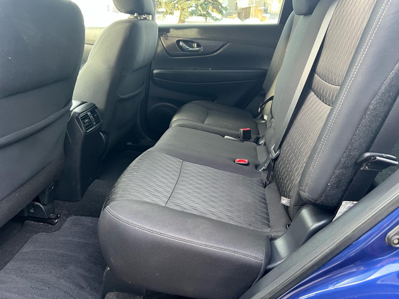 2019 Nissan Rogue SV AWD - Photo #20