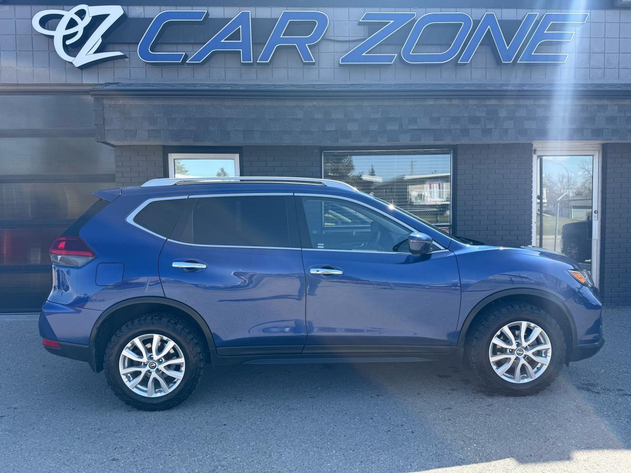 2019 Nissan Rogue SV AWD - Photo #2