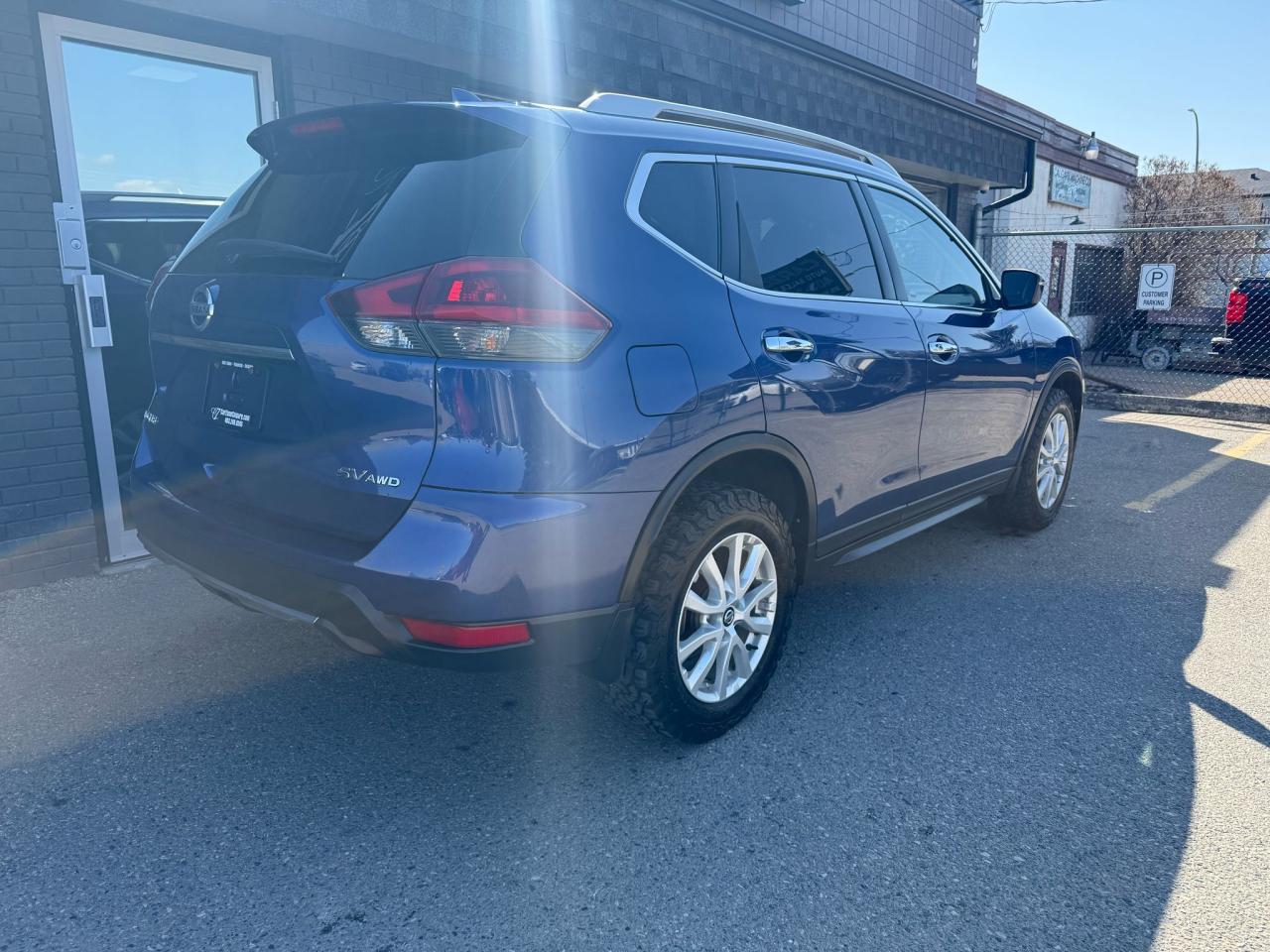 2019 Nissan Rogue SV AWD - Photo #3