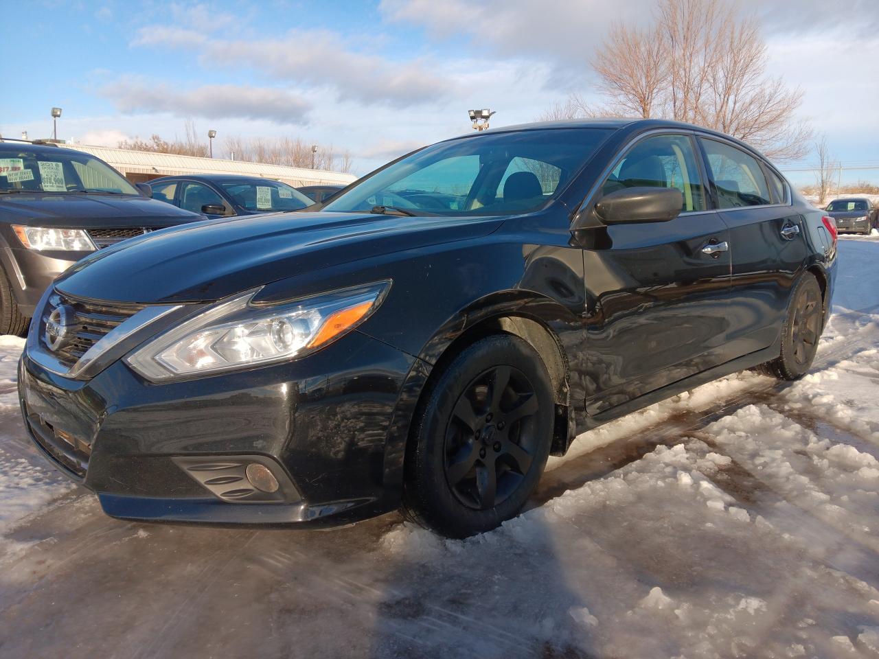 2017 Nissan Altima S, Automatic, Remote Start - Photo #3