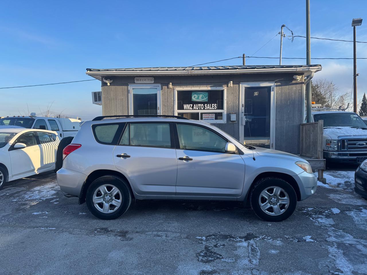 2006 Toyota RAV4  - Photo #9