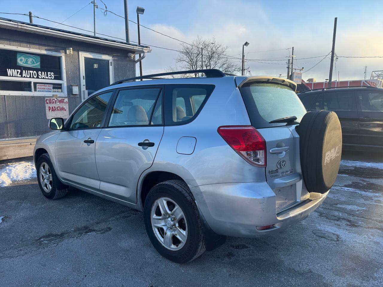 2006 Toyota RAV4  - Photo #6