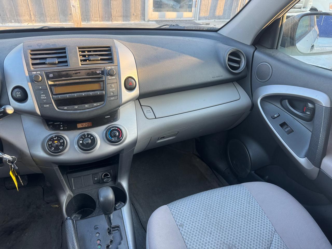 2006 Toyota RAV4  - Photo #18