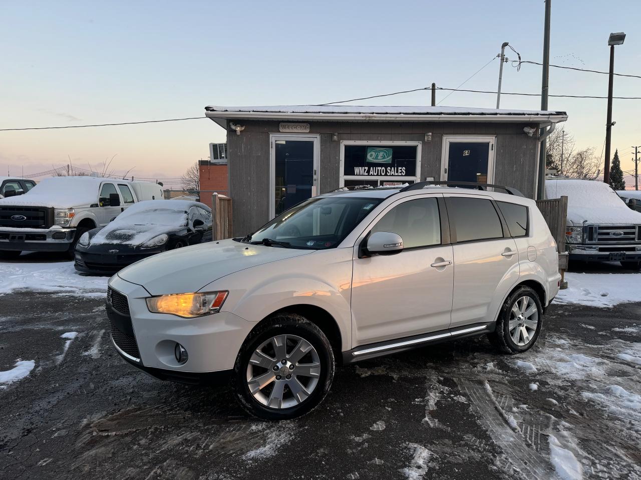 Used 2011 Mitsubishi Outlander XLS for sale in Brampton, ON