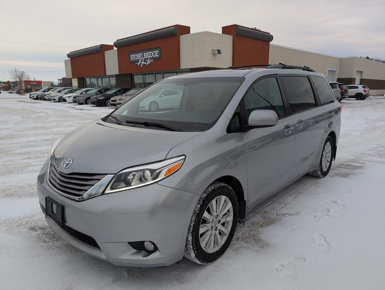 Used 2015 Toyota Sienna XLE for sale in Steinbach, MB