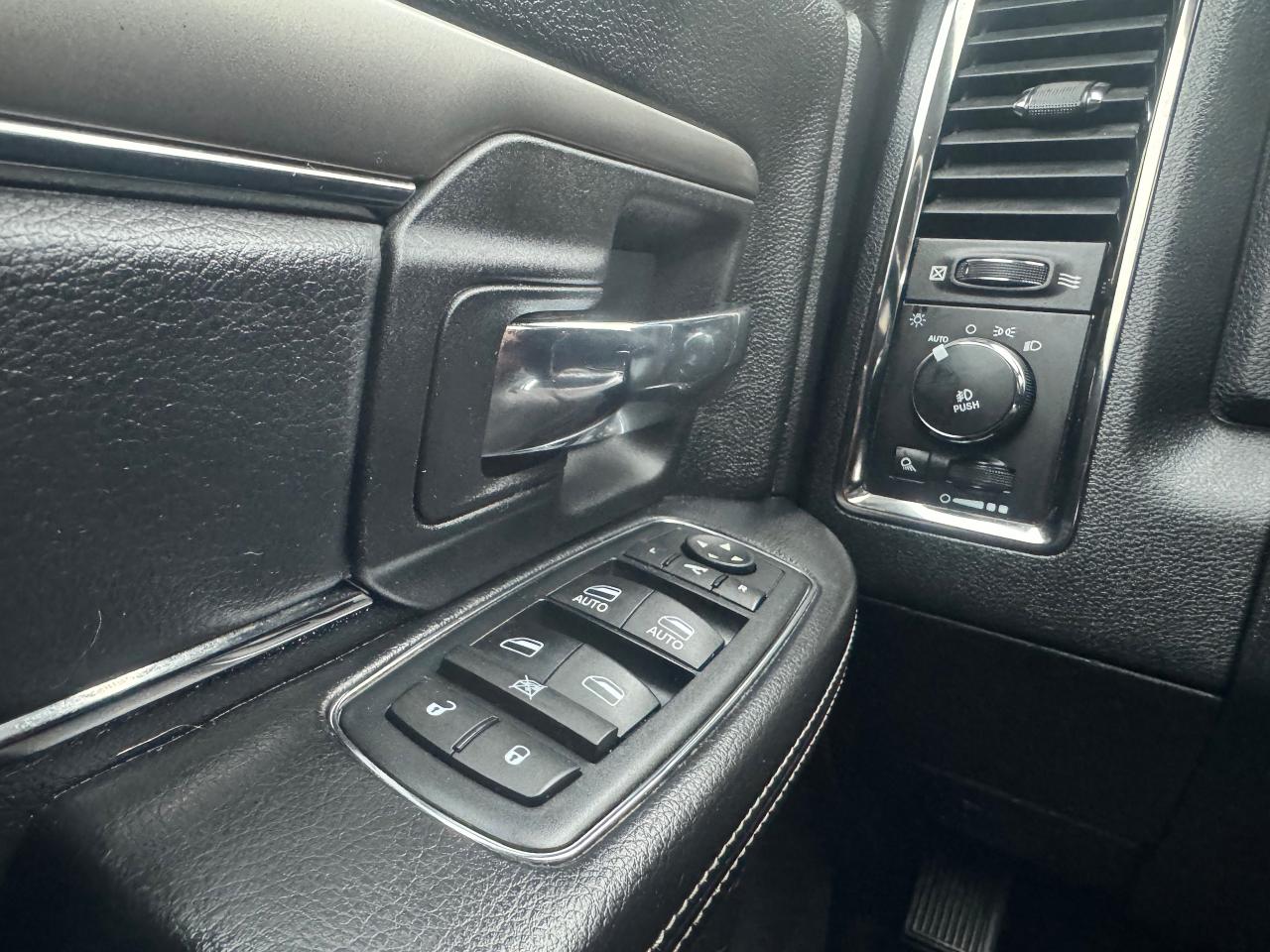2016 RAM 1500 SPORT - Photo #32