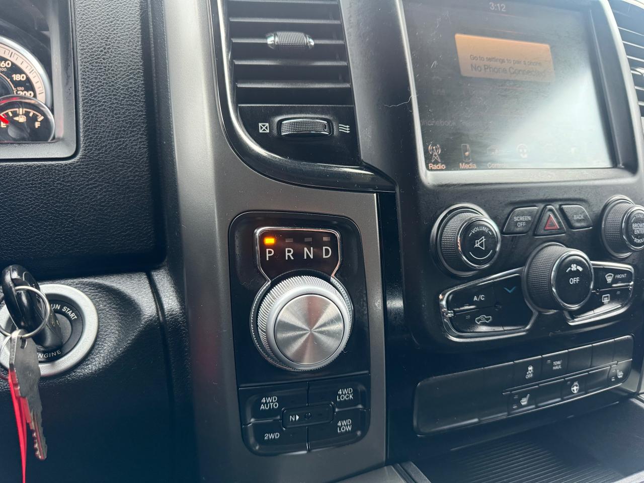 2016 RAM 1500 SPORT - Photo #31