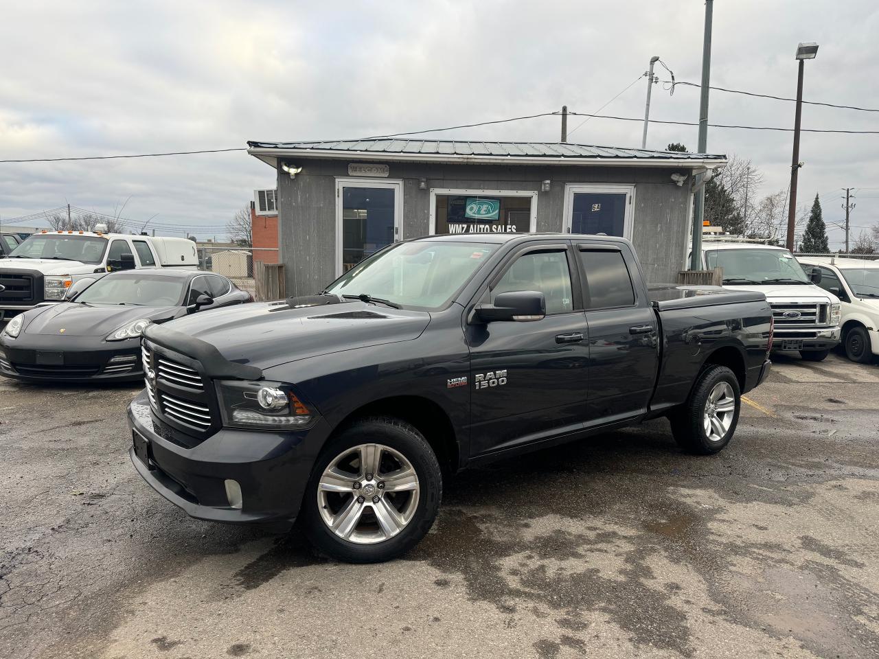 2016 RAM 1500 SPORT Photo3