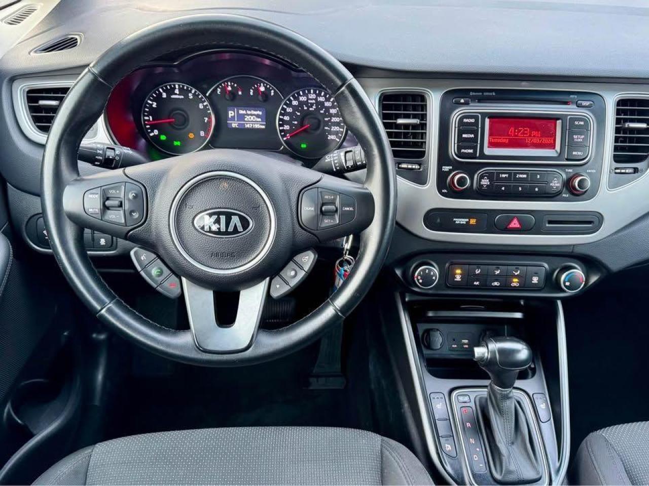 2016 Kia Rondo 3rd Row - Certified - Photo #5