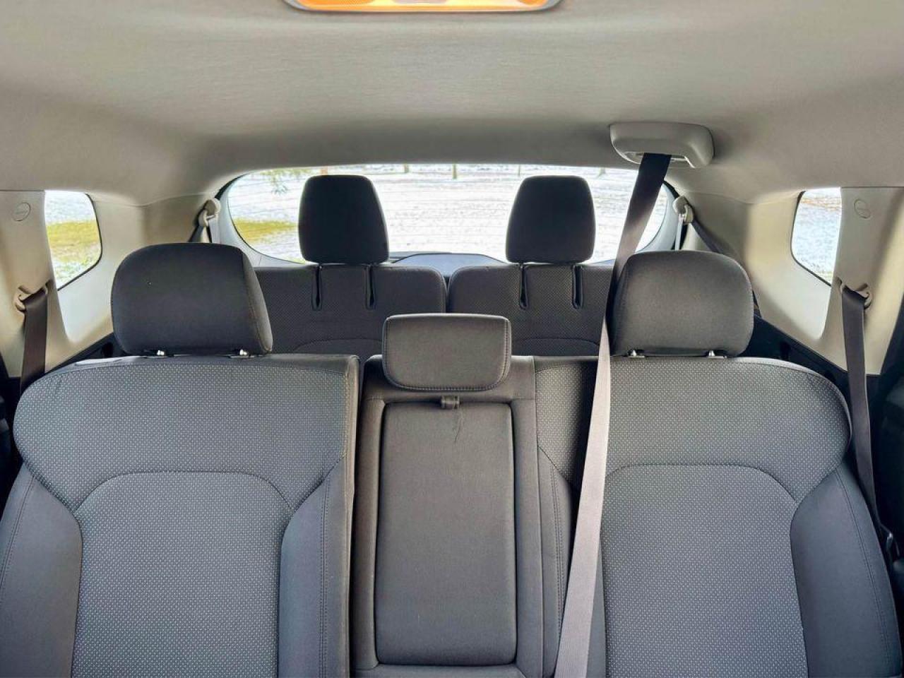 2016 Kia Rondo 3rd Row - Certified - Photo #8